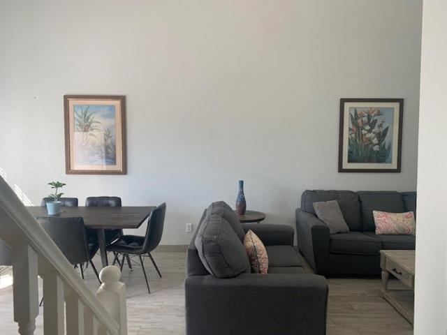 Grace Bay Place Hotell Exteriör bild